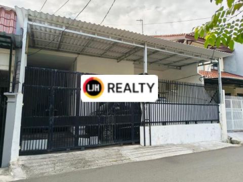 Rumah Siap Huni dalam Komplek di Tomang Jakarta Barat