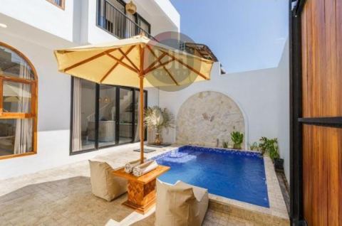 Fol Sale Villa Berawa Canggu Bali, Fully Furnished With Swimming Pool