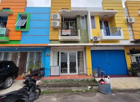Townhouse Anggrek Mas 1 Lantai Di Tengah Kota