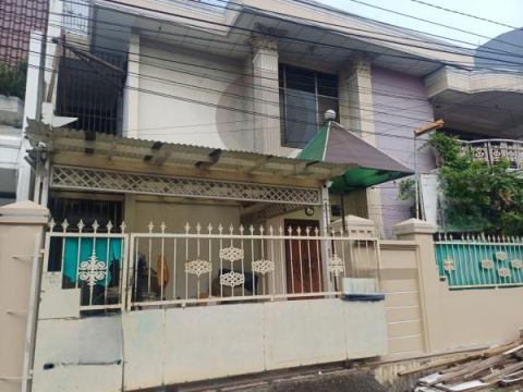 Disewakan rumah 2 lantai siap huni, Tomang, Jakarta Barat