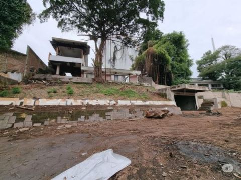 Kavling di jalan Wahidin