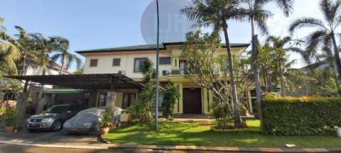 Rumah Hook Cantik Satu Langkah ke Pintu Toll Kota Wisata Cibubur