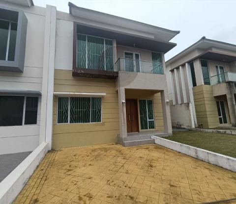 Dijual Rumah 2 Lantai di The Summer Residence 
