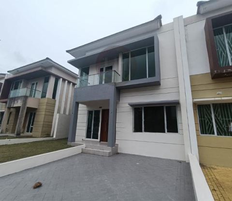 Dijual Rumah 2 Lantai di The Summer Residence 