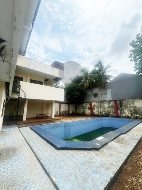 Dijual Rumah Antasari Jakarta Selatan, Ada Kolam Renang