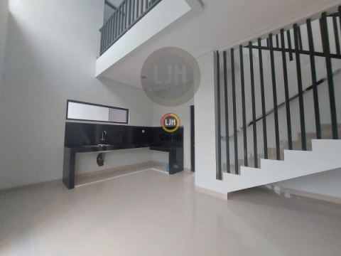 Rumah di Cluster The Miles BSB Semarang