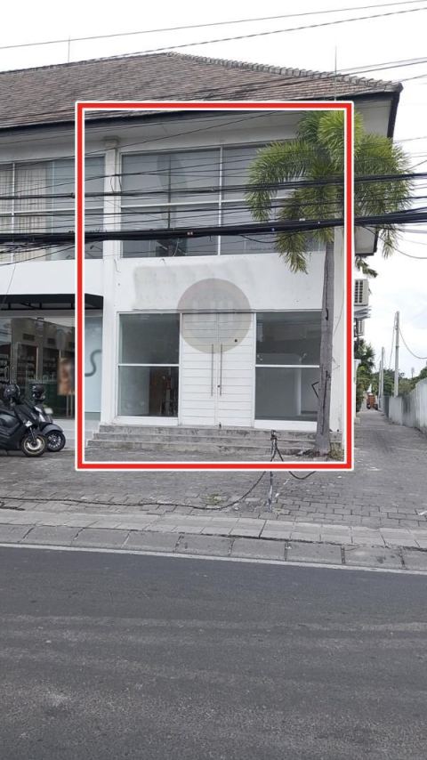 Shophouse for rent at Berawa, Canggu, strategic location, well maintained, only 700m to Atlas Beach Club