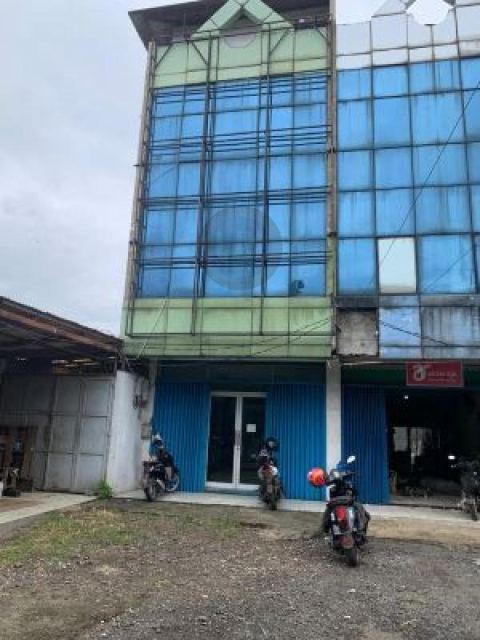  Ruko Siap Pakai, 4 Lantai Lokasi Strategis, Parkir Luas, Bebas Banjir, Pinggir Jalan Raya Siliwangi Spanjang Jaya Bekasi
