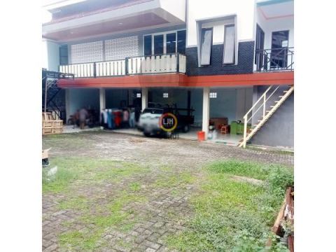 Rumah di Taman Borobudur Timur Semarang