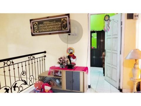 Rumah di Cendana Selatan Sambiroto Semarang