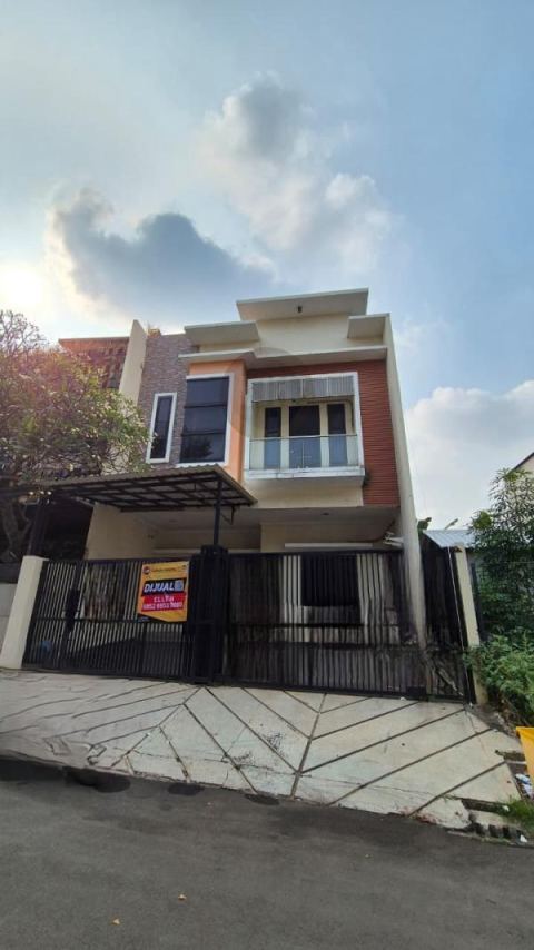 Dijual Rumah di Gading Pelangi Merah Kelapa Gading Jakarta Utara