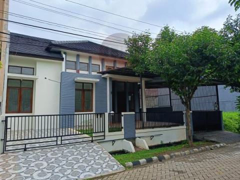Dijual Rumah Luas di Kemang Pratama 2 Bekasi 