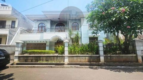 Dijual Rumah Mewah Taman Kedoya Baru Jakarta Barat – 512 m² Tanah, SHM, Lokasi Strategis