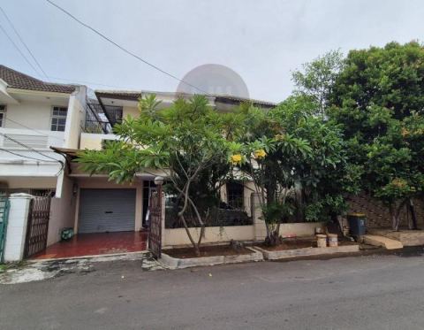 Dijual Rumah Lokasi Strategis di Janur Elok Kelapa Gading Jakarta Utara