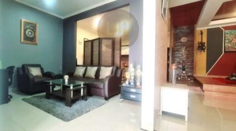 Rumah Cluster Taman Apel Vida Bumipala, Siap Huni, Luas Bangunan 160m2, Kamar Tidur 4, Free Kitchen Set, SHM, Bisa KPR, Fasilitas Feeder Busway ke Stasiun dan Bandara, Pedurenan Mustikajaya Kota Bekas