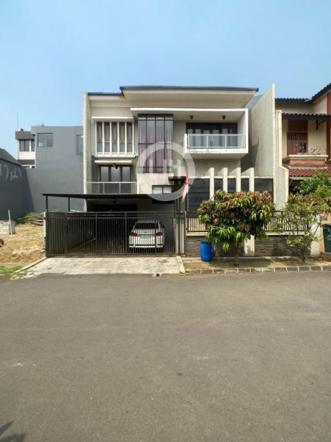 Dijual Rumah Anggrek Loka BSD City Bangunan Mandiri Siap Huni