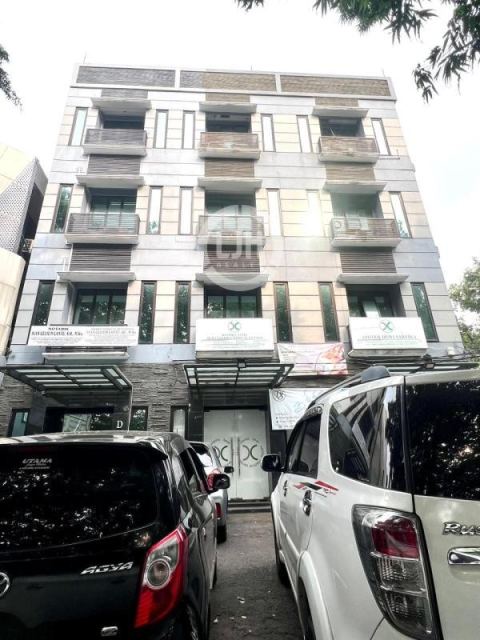 Gedung Kantor Strategis di Setiabudi Jakarta Selatan – 3 Unit Ruko, 4 Lantai