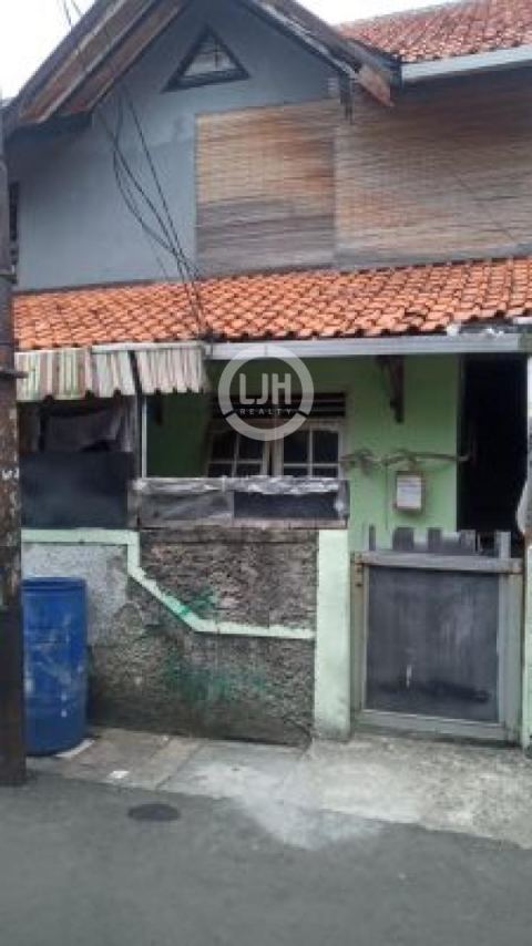 Rumah di Utan Kayu Jakarta Timur