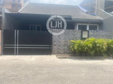 Dijual Rumah Semi Furnish di Jaka Setia Bekasi 
