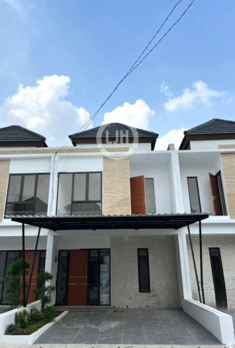 Rumah Strategis Dekat LRT Harjamukti Di Puri Harvest Cibubur, Cimanggis, Depok.