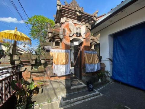 Balinese Style House in Lebih, Gianyar, Close to Lebih Beach and Bali Safari