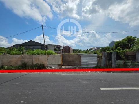 12,5 Are Land In Kuta, 280 Meters to Sunset Road, McDonald's and Burger King