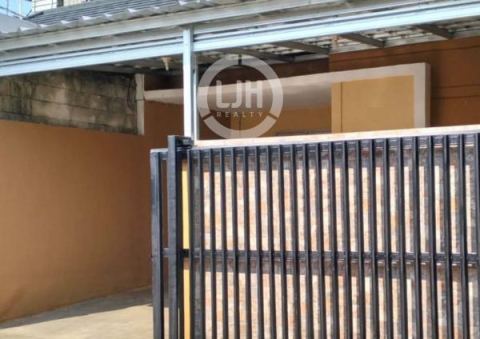 Rumah Siap Huni Di Taman Akasia Parung