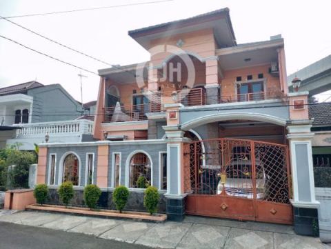 Dijual Rumah Luas 2 Lantai di Taman Galaxy Bekasi 