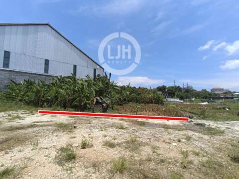 Land for sale at Teuku Umar area, strategic location, good access, suitable for investment