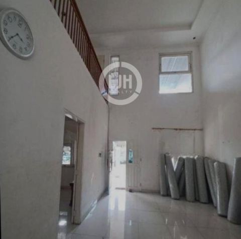 Rumah Dalam Cluster Jual Cepat Di Kota Wisata, Cibubur. 