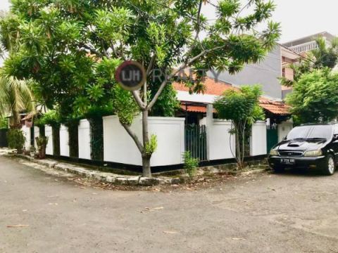 Dijual Rumah Hook di Jakasetia Bekasi Selatan