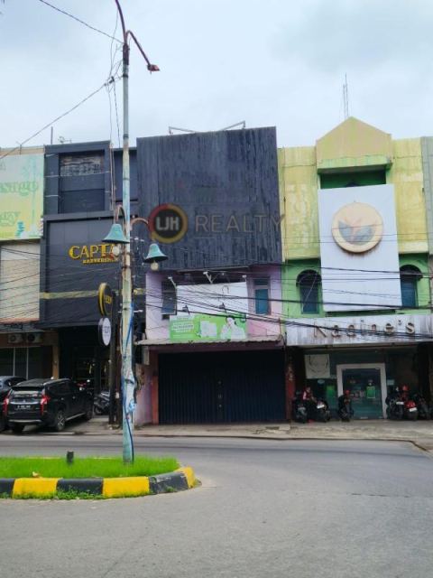 Disewakan Ruko Pinggir Jalan di Galaxy Raya Bekasi 
