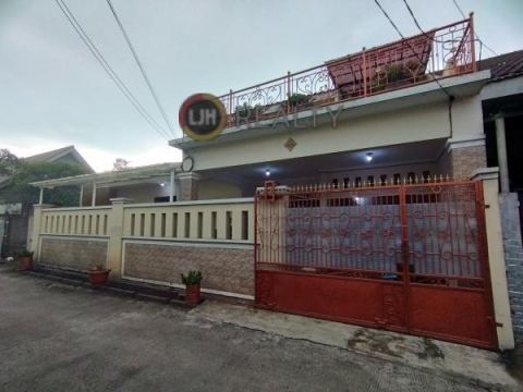 Dijual Rumah Luas 2 Lantai di Pondok Gede Houshing 2 Bekasi 