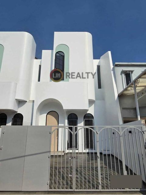 Rumah Modern Unit Baru di Citra Garden 2, Kalideres – 130m, Konsep Santorini!