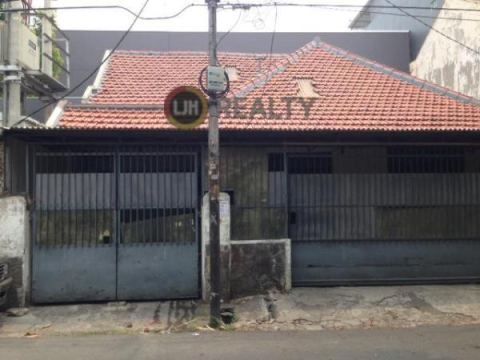 Rumah Ampasit cideng jakarta Pusat belakang Mcd hitung tanah