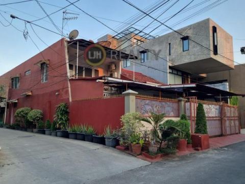 Rumah Lokasi Hook Siap Huni, Grogol, Jakarta Barat