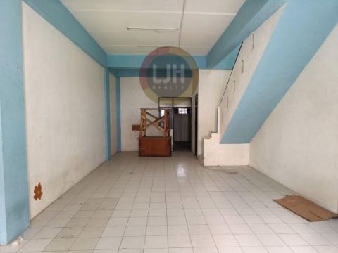 Ruko 2 Lantai Siap Pakai Di Kranggan Permai - Bekasi