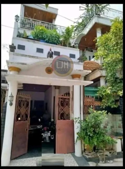 Rumah modern dan bagus siap huni di perum permata hijau permai (C0146)