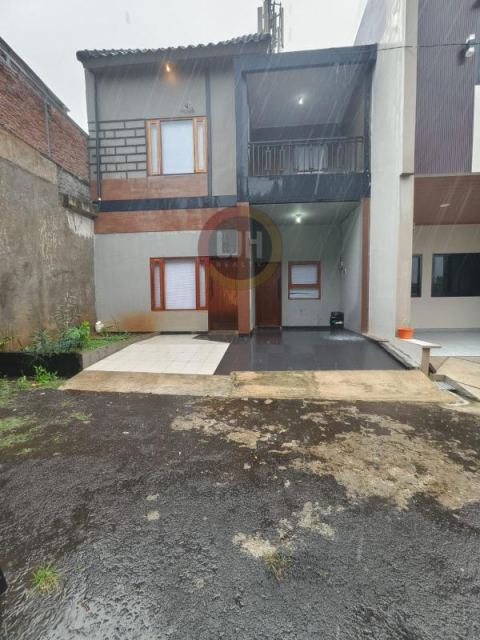 Dijual Cluster Baru Siap Huni di Cipayung Jakarta 