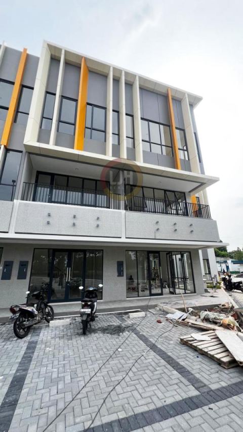 Dijual Ruko 3 Lantai The Loop Mozia BSD City Hadap Jalan Raya