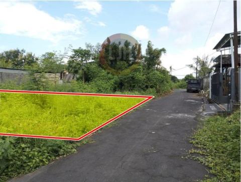 Land for sale at Blahbatuh, Gianyar, the location in residential area with good access