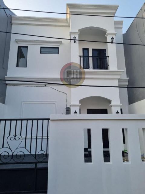 Dijual Rumah Modern Dan Bagus Siap Huni Di Harapan Indah Bekasi (C0334)