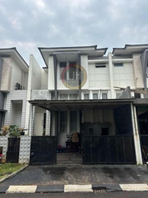 Rumah Luas 160m2 View Mall Living World Grand Wisata, untuk Hunian dan Tempat Usaha atau Kantor