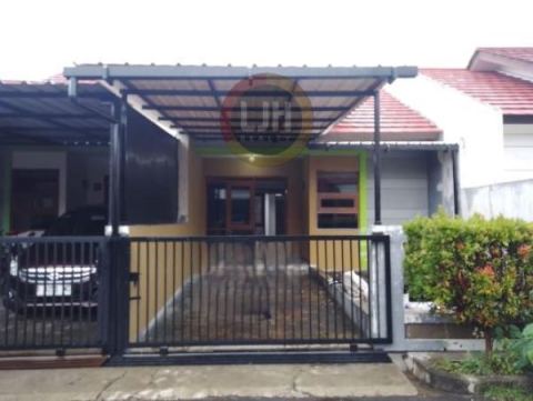Rumah 1 Lantai Luas 110m2, 4 Kamar Tidur dalam Cluster, One Gate System, Keamanan 24 Jam, hanya 15 menit menuju Mall Summarecon, Stasiun Kereta Cepat Whoosh Tegalluar, Soekarno-Hatta Bandung