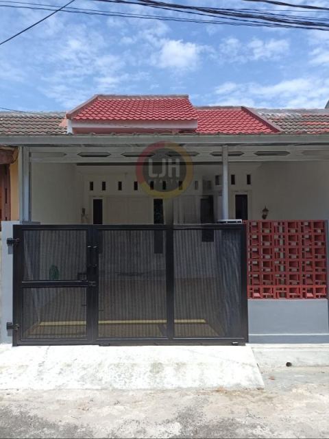 Rumah Siap Huni Dalam Cluster di Perumahan Grand Wisata, Bekasi Timur