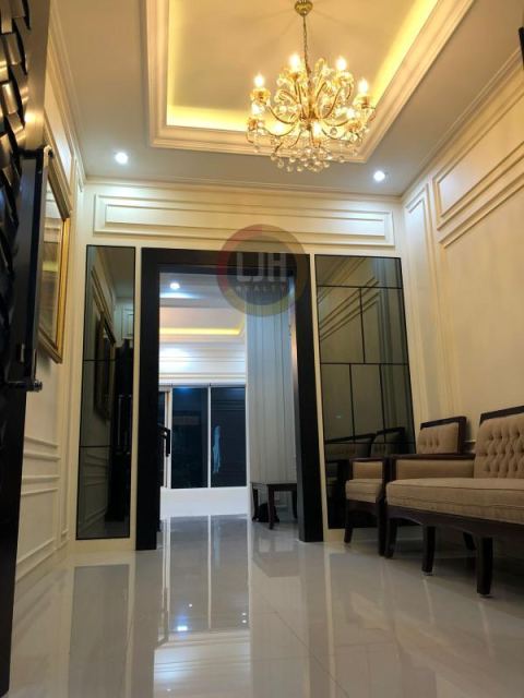 Rumah SIap Huni Posisi Boulevard di Perumahan Citragran Cibubur