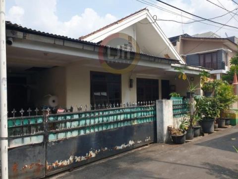 Rumah 1 Lantai di Pulomas Jakarta Timur Lingkungan Nyaman Harga Nego 