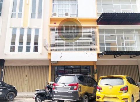 Ruko KBC 3 Lantai Siap Pakai Untuk Tempat Usaha