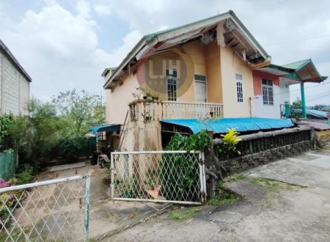 Rumah Kost 2 Lantai Di Perumahan MKGR Batu Aji