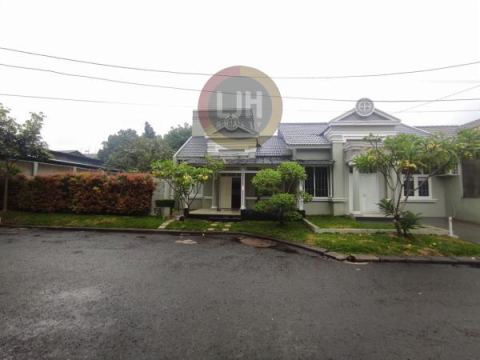 Rumah Luas lingkungan asri di citra raya tangerang